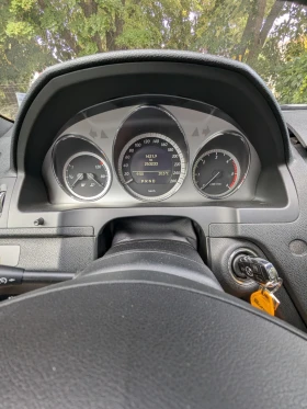 Mercedes-Benz C 250, снимка 11