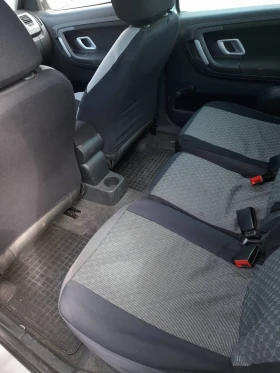 Skoda Roomster - 3200 € / 6258.66 лв. - 79893358 11