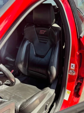 Ford Focus * ST * АВТОКРЕДИТ БЕЗ ПЪРВОНАЧАЛНА ВНОСКА*  | Auto.bg — изображение 11