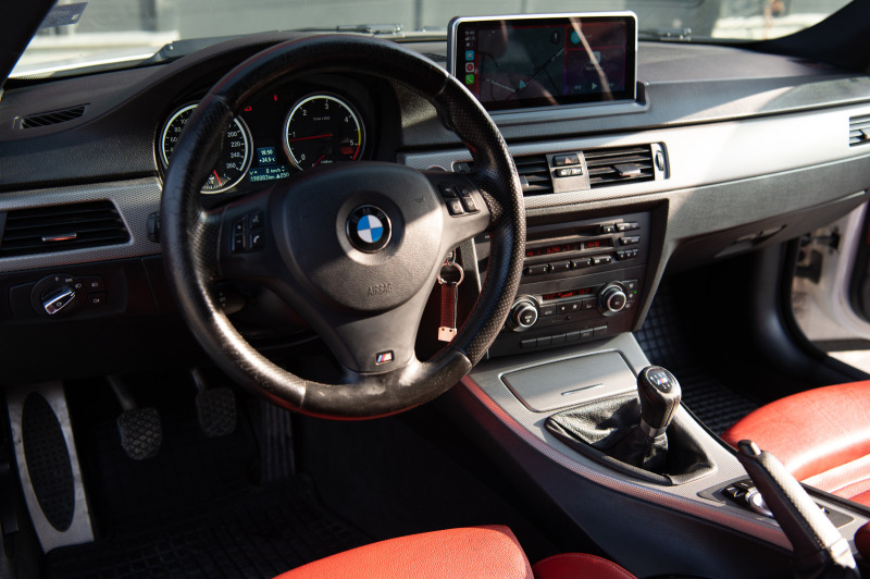 BMW 320, снимка 10 - Автомобили и джипове - 46116877