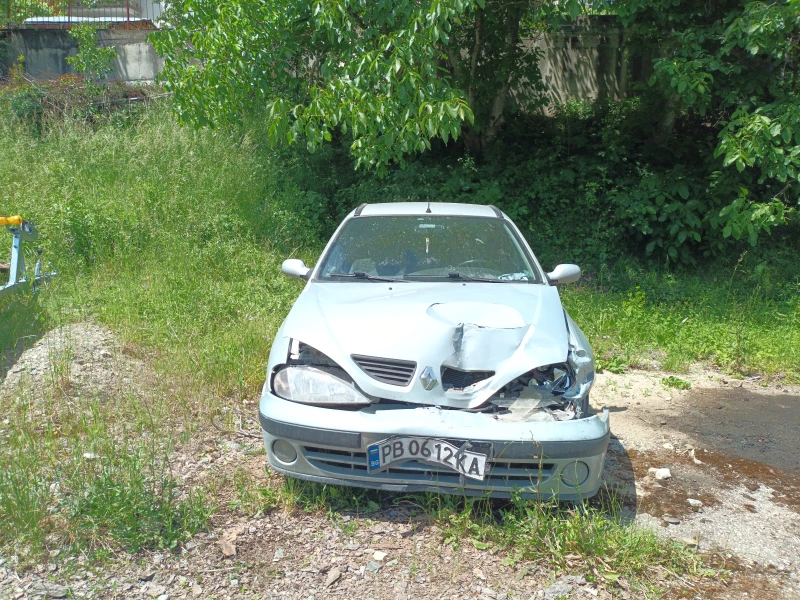 Renault Megane, снимка 3 - Автомобили и джипове - 47416149