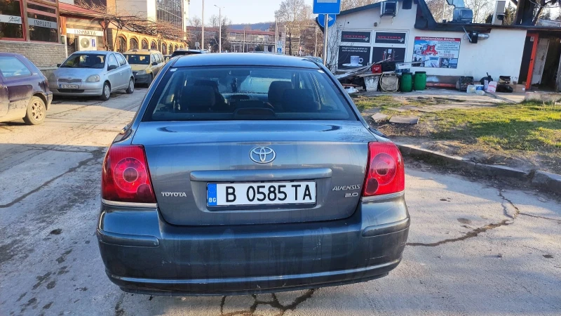 Toyota Avensis T25, снимка 6 - Автомобили и джипове - 47457957