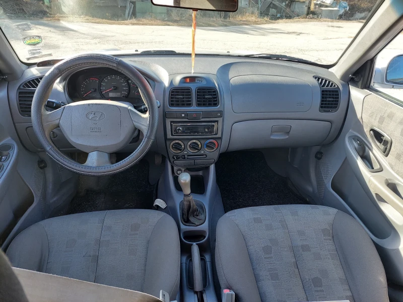 Hyundai Accent 1.4i gaz, снимка 5 - Автомобили и джипове - 48150049