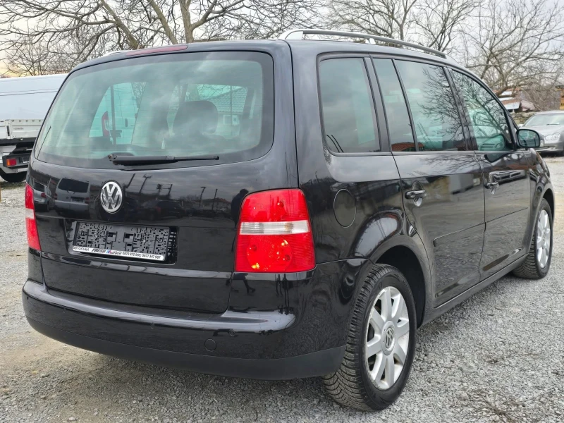 VW Touran 1.9TDI 105K.C. / АВТОМАТ / НАВИ / ПОДГРЕВ , снимка 4 - Автомобили и джипове - 48792423