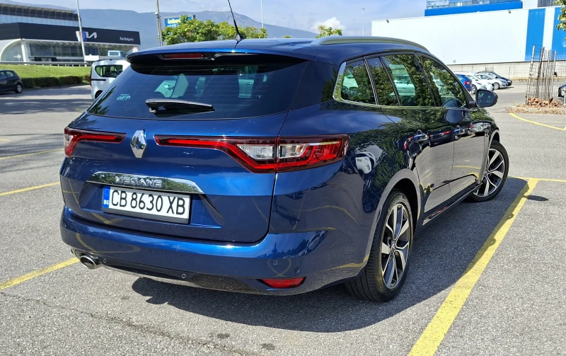 Renault Megane IV Grandtour 1.5 dCi 110 Energy Bose, снимка 5 - Автомобили и джипове - 51795492