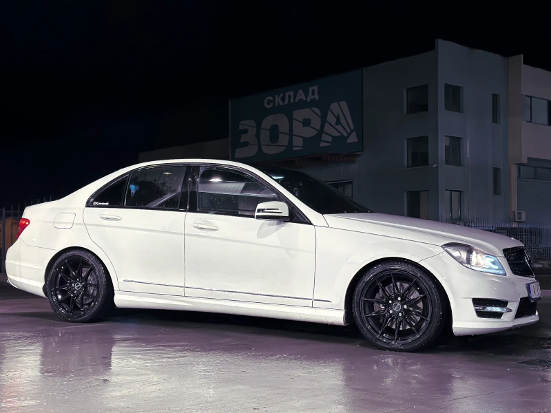 Mercedes-Benz C 350, снимка 2 - Автомобили и джипове - 52003859