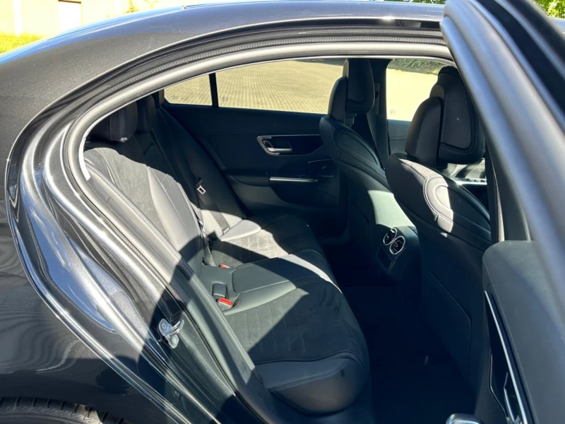 Mercedes-Benz C 220 d* AMG* 360CAM* DISTR* MEMORY* , снимка 14 - Автомобили и джипове - 52071376