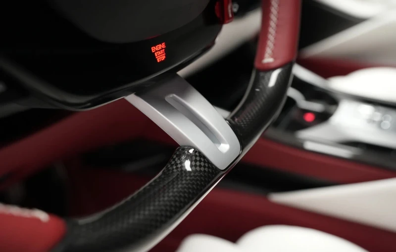 Ferrari Purosangue 6.5 V12 AWD, снимка 7 - Автомобили и джипове - 52489247