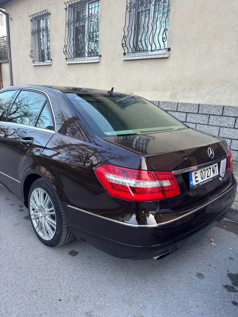 Mercedes-Benz E 350 4MATIC/ Full pack/Panorama, снимка 10 - Автомобили и джипове - 53329938