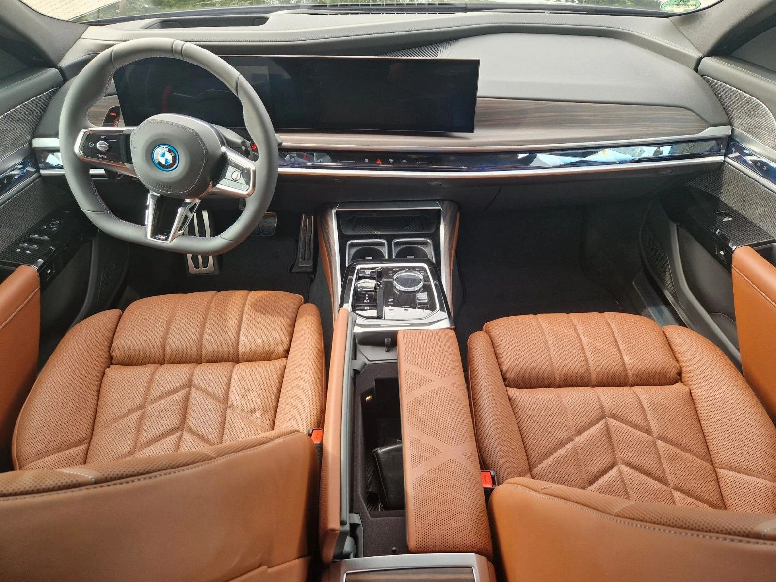 BMW 760 xDRIVE/571HP/LIMOUSINE/ACC/WIFI/TSR/721b - изображение 9