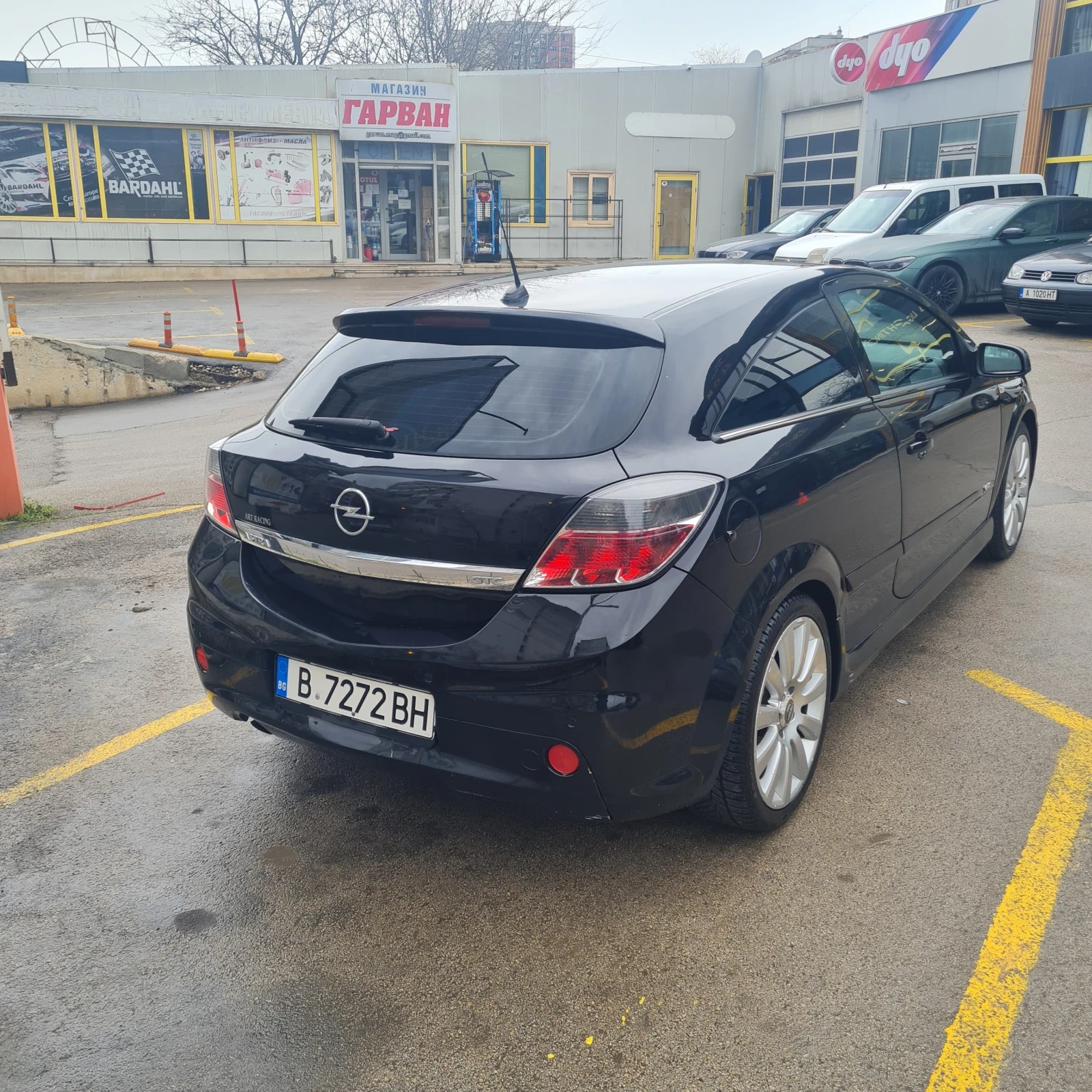 Opel Astra GTC - изображение 3