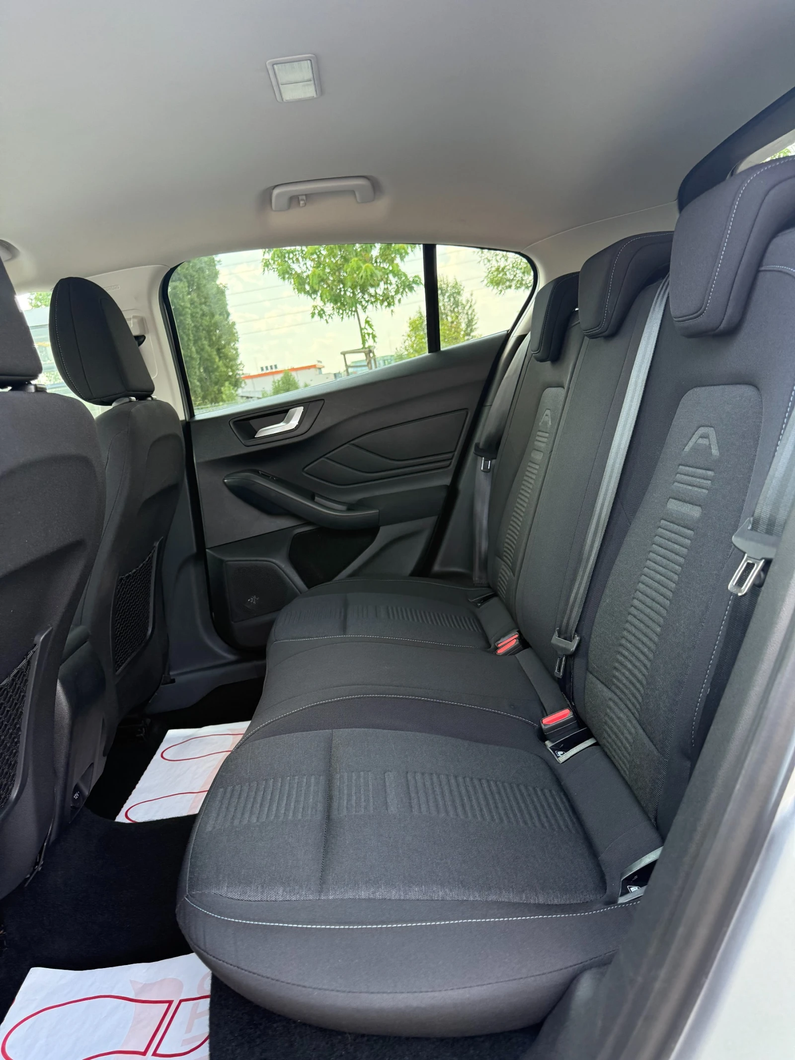 Ford Focus 1.0* ECOBOOST* 125hp* 42000км*  - изображение 9