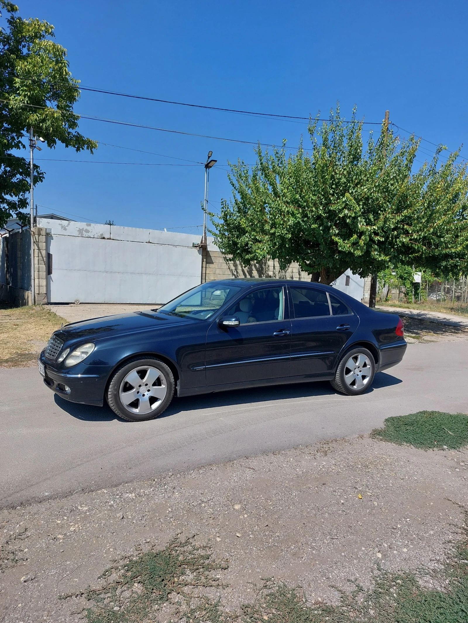 Mercedes-Benz E 270 2.7 - изображение 2