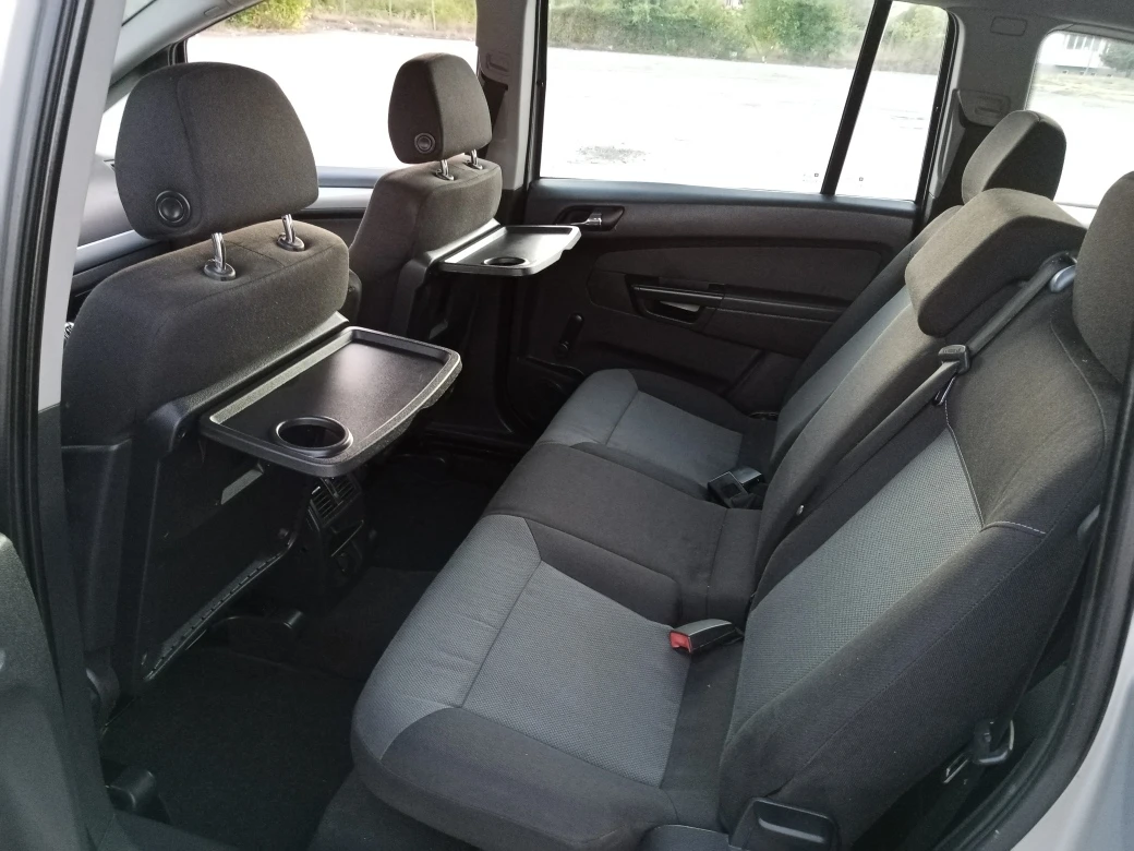 Opel Zafira 1.6i 7 МЕСТА - изображение 10