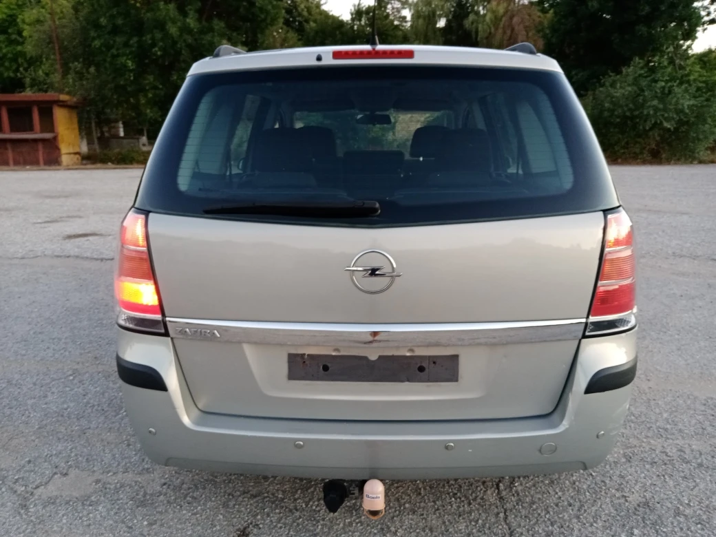 Opel Zafira 1.6i 7 МЕСТА - изображение 8
