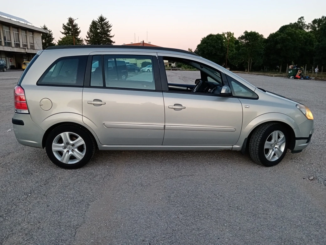 Opel Zafira 1.6i 7 МЕСТА - изображение 7