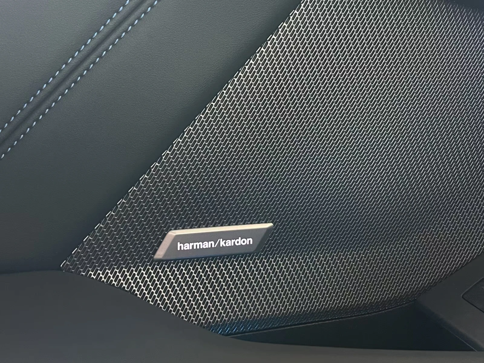 BMW 120 i M-Sport/360/Adaptive M/HK/ГАРАНЦИЯ - изображение 8