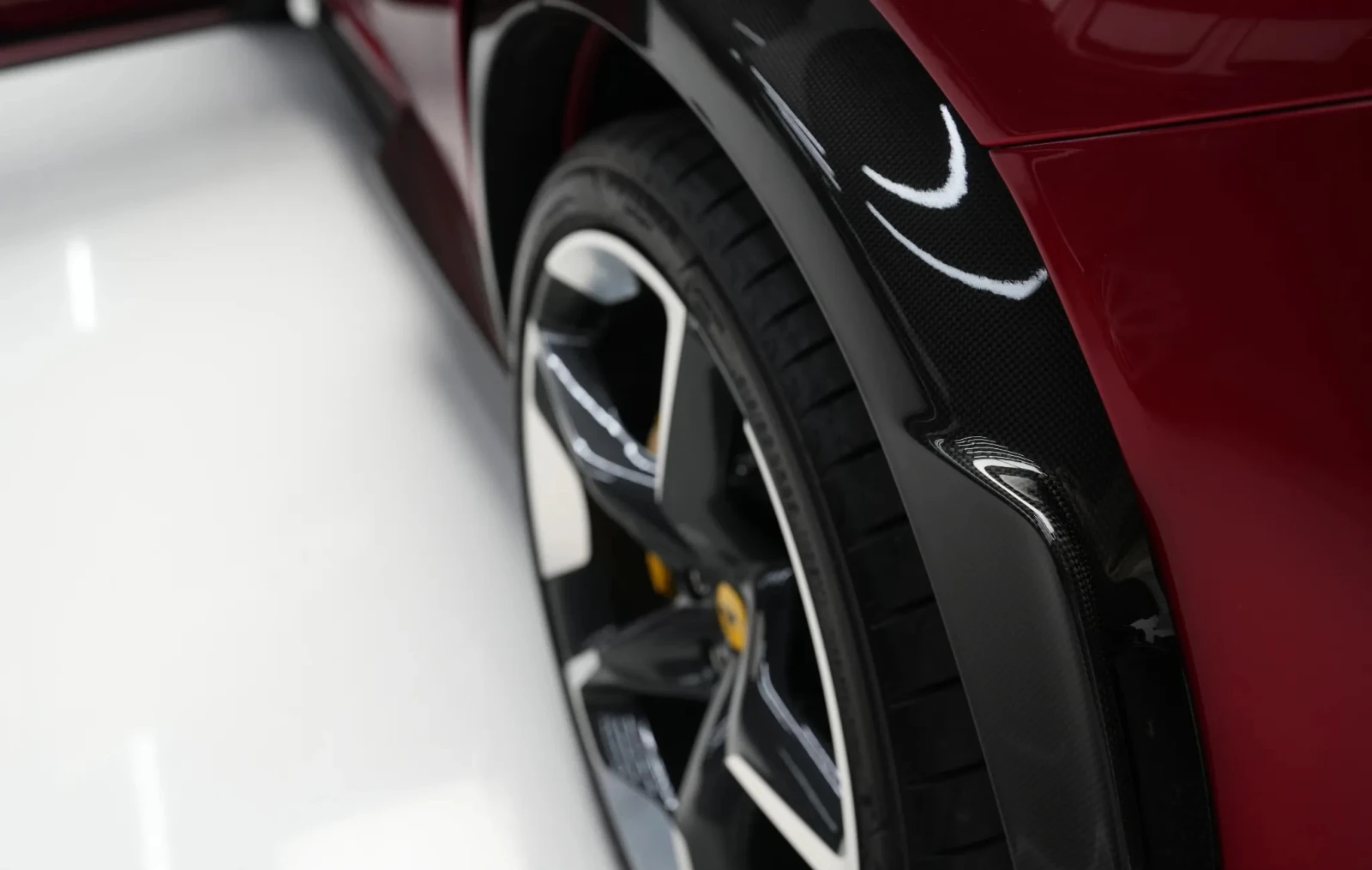 Ferrari Purosangue 6.5 V12 AWD | Mobile.bg   4