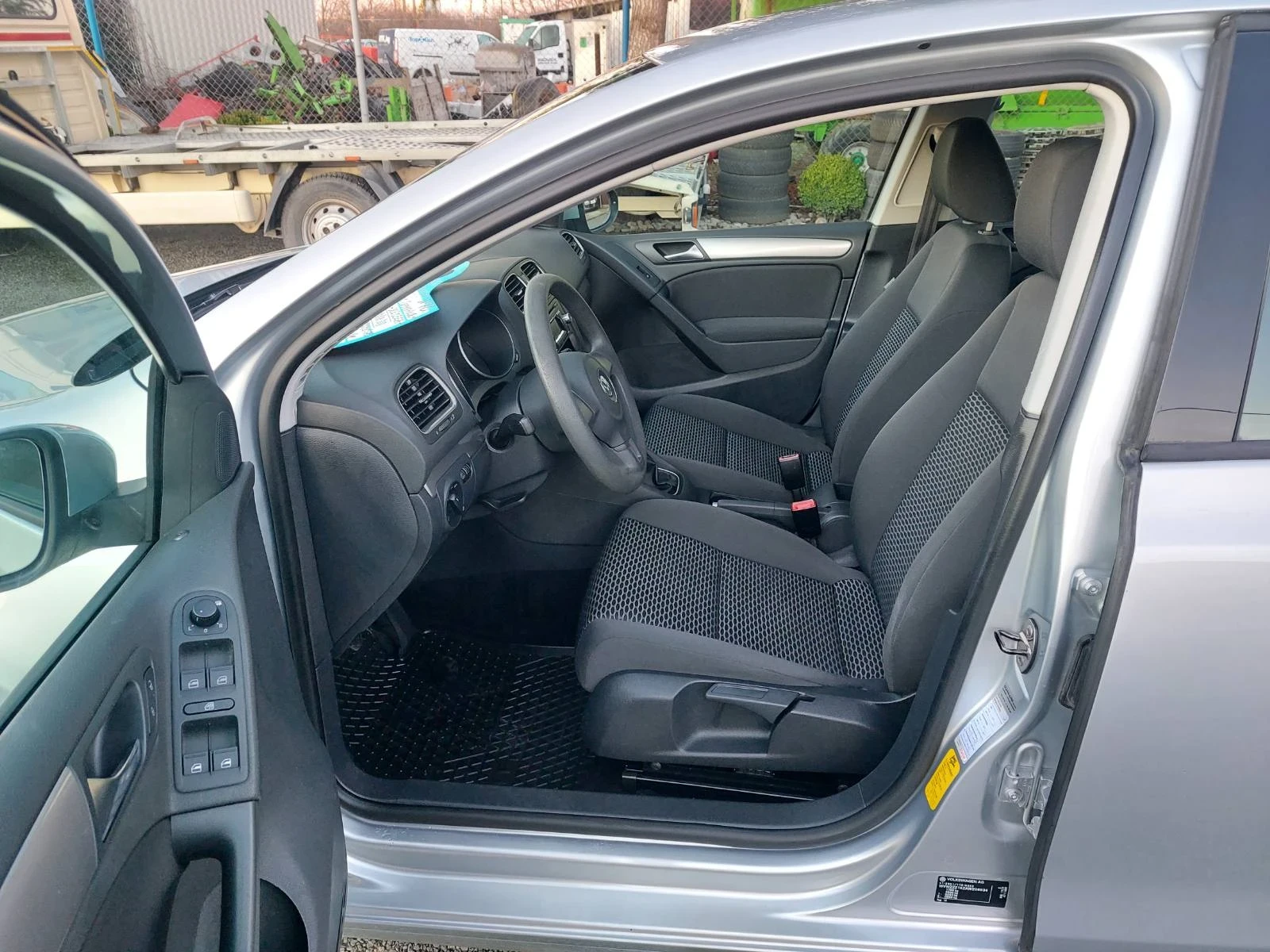 VW Golf 1.6i ������ ����� | Mobile.bg � ����������� 11