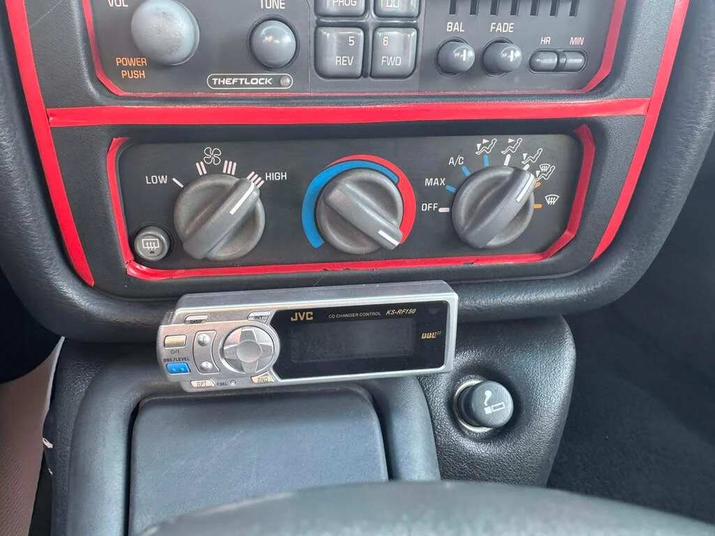 Pontiac Firebird Formula, снимка 11 - Автомобили и джипове - 53920038