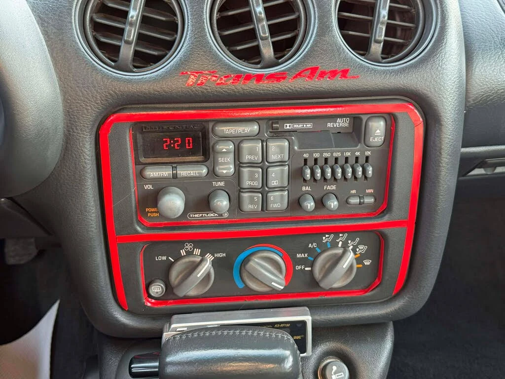 Pontiac Firebird Formula, снимка 10 - Автомобили и джипове - 53920038