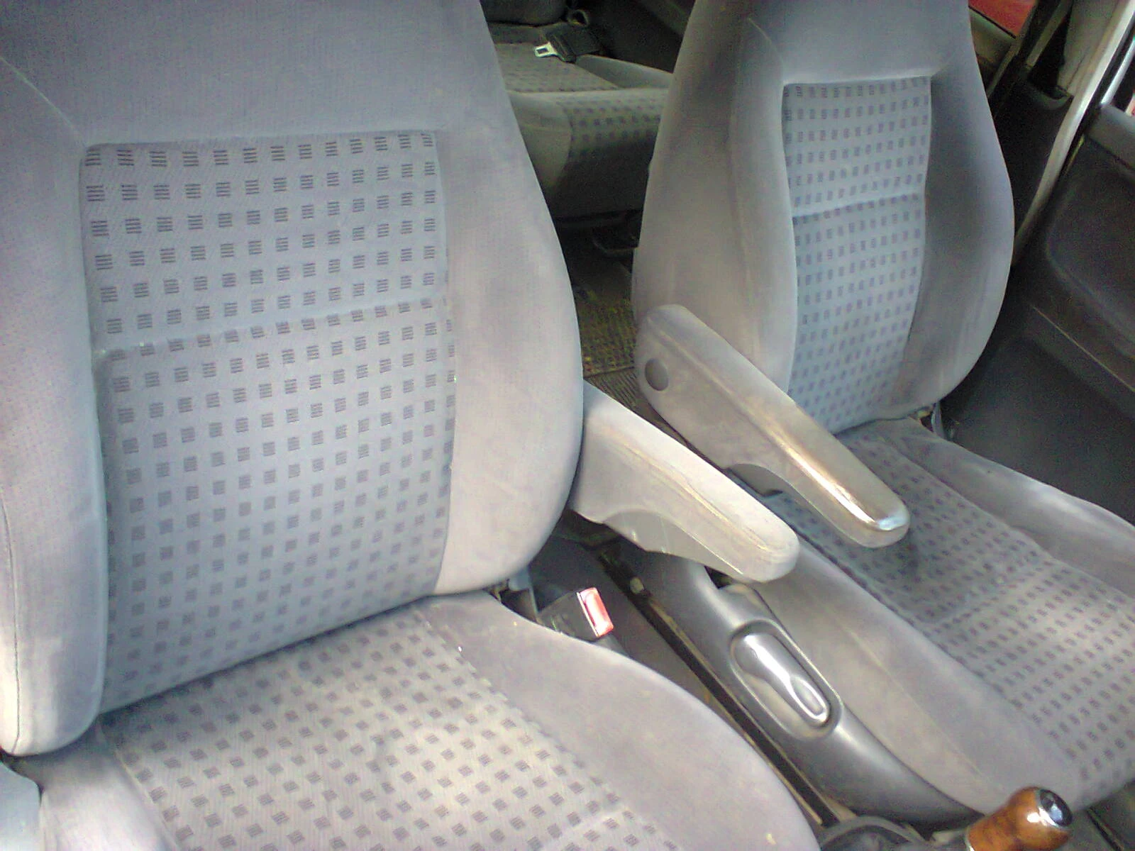 VW Sharan 1.9 TD Kлиматроник 6 скорости 6+ 1, снимка 14 - Автомобили и джипове - 54490390