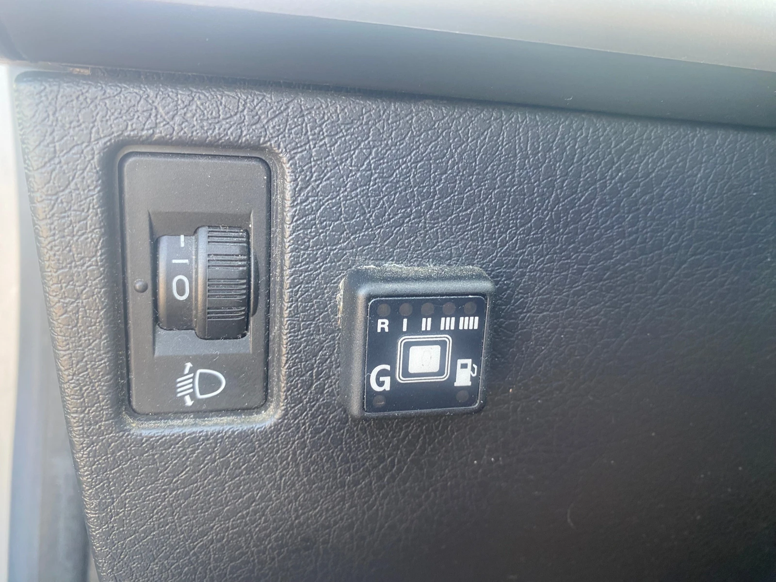 Peugeot 207 Газ- Клима, снимка 12 - Автомобили и джипове - 54703145