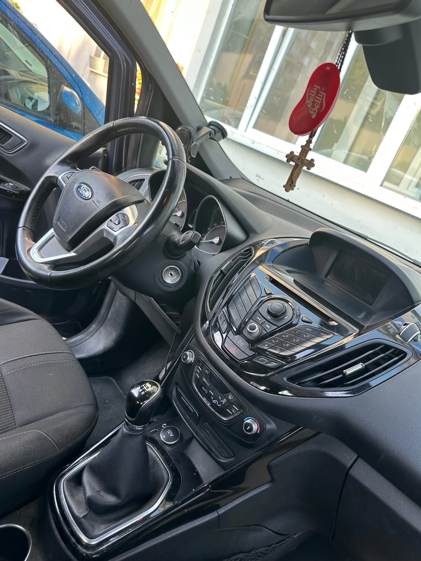 Ford B-Max, снимка 4 - Автомобили и джипове - 55161544
