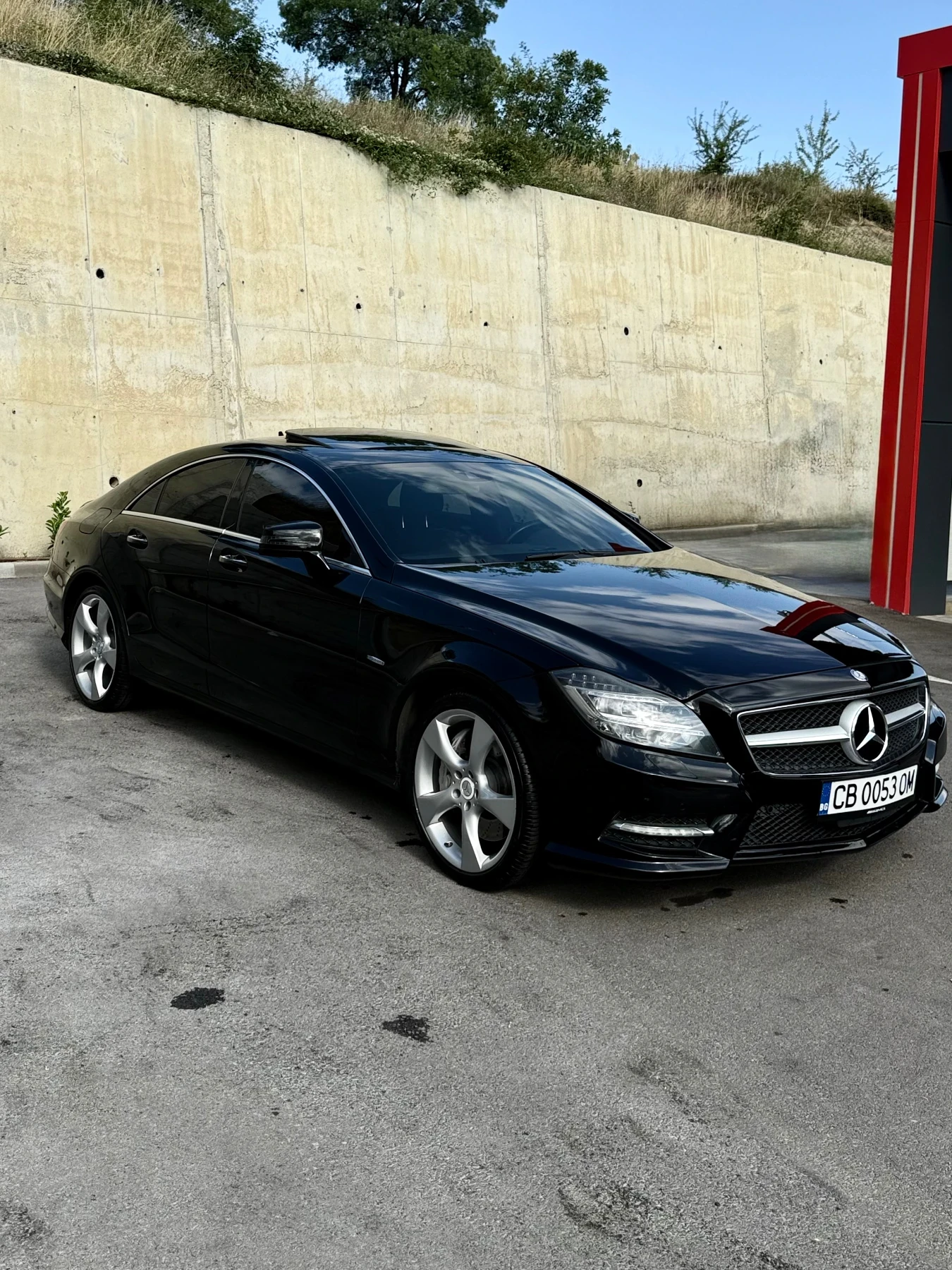 Mercedes-Benz CLS 550 * AMG* ОБДУХВАНЕ* ПОДГРЕВ* HARMAN/KARDAN* KEYLESS, снимка 6 - Автомобили и джипове - 55381077