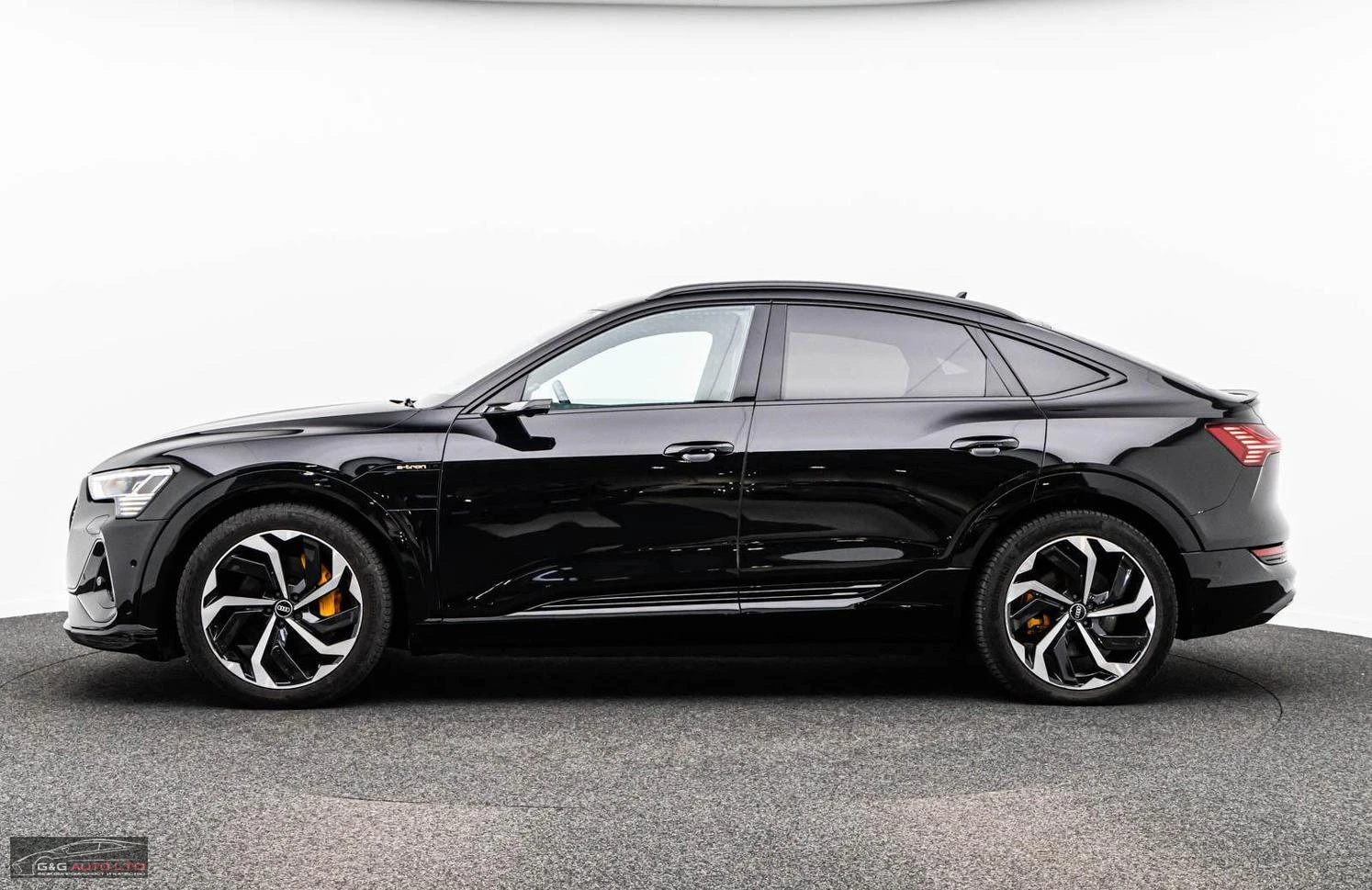 Audi E-Tron 50/313HP/SPORTBACK/2xS-LINE/PANO/360/HUD/ACC/791z, снимка 3 - Автомобили и джипове - 55705246