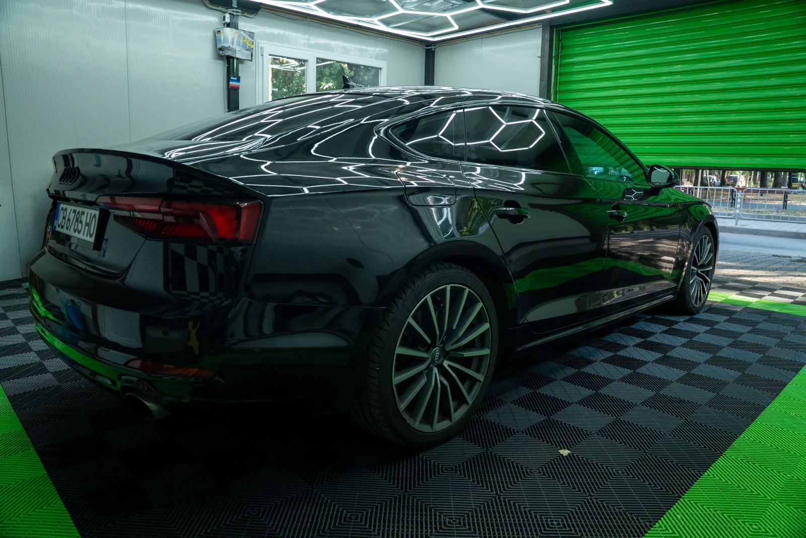 Audi A5 Quattro | Гаражна | Бордо салон | Керамика, снимка 5 - Автомобили и джипове - 55771453