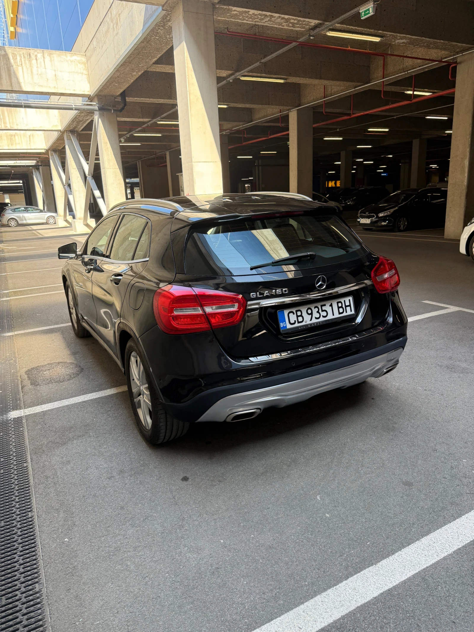 Mercedes-Benz GLA 180 ТОП, снимка 3 - Автомобили и джипове - 55849328