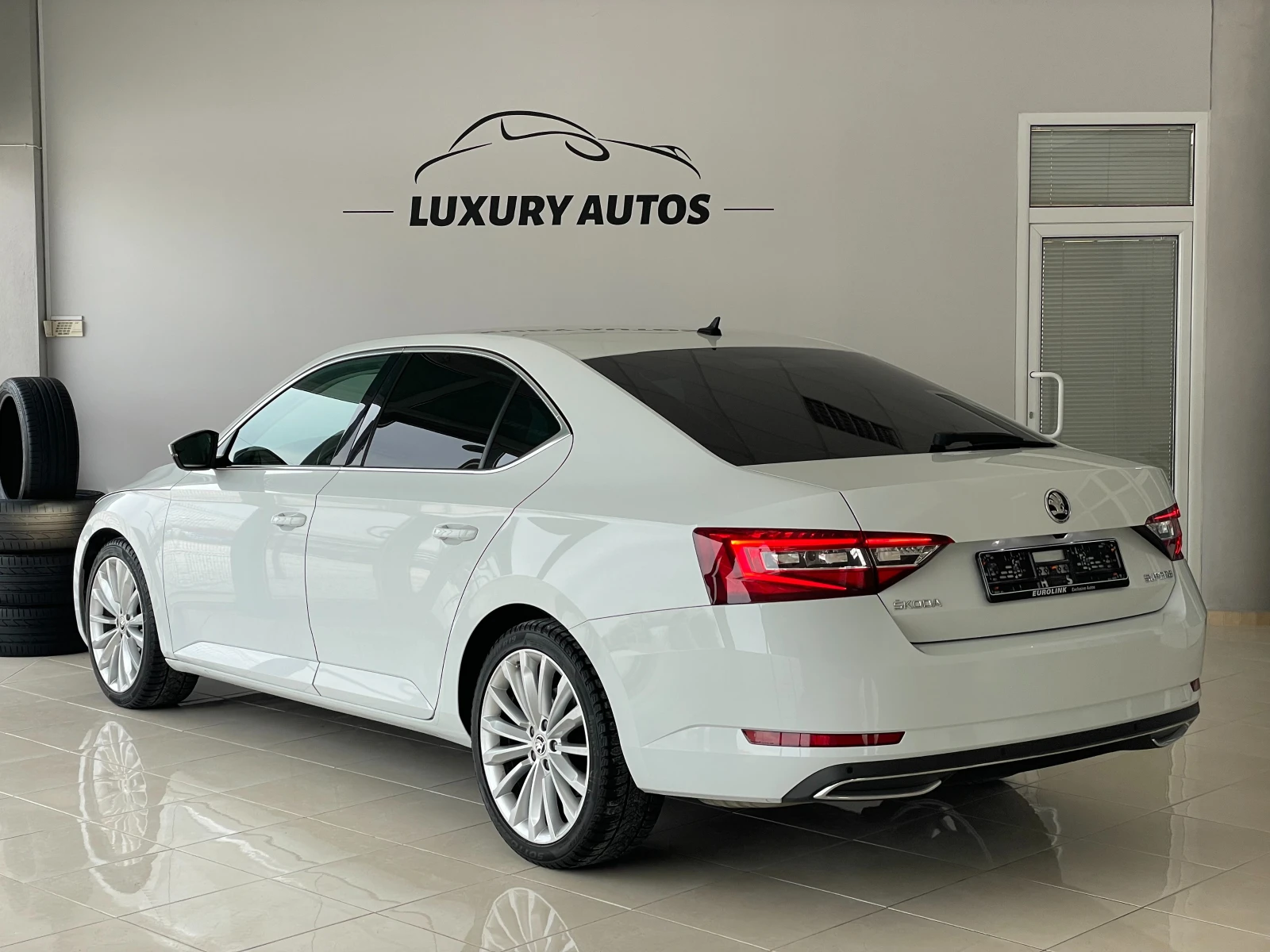 Skoda Superb 2.0* TDI* DSG* 190k.c* Canton* Мъртва точка, снимка 6 - Автомобили и джипове - 56059957