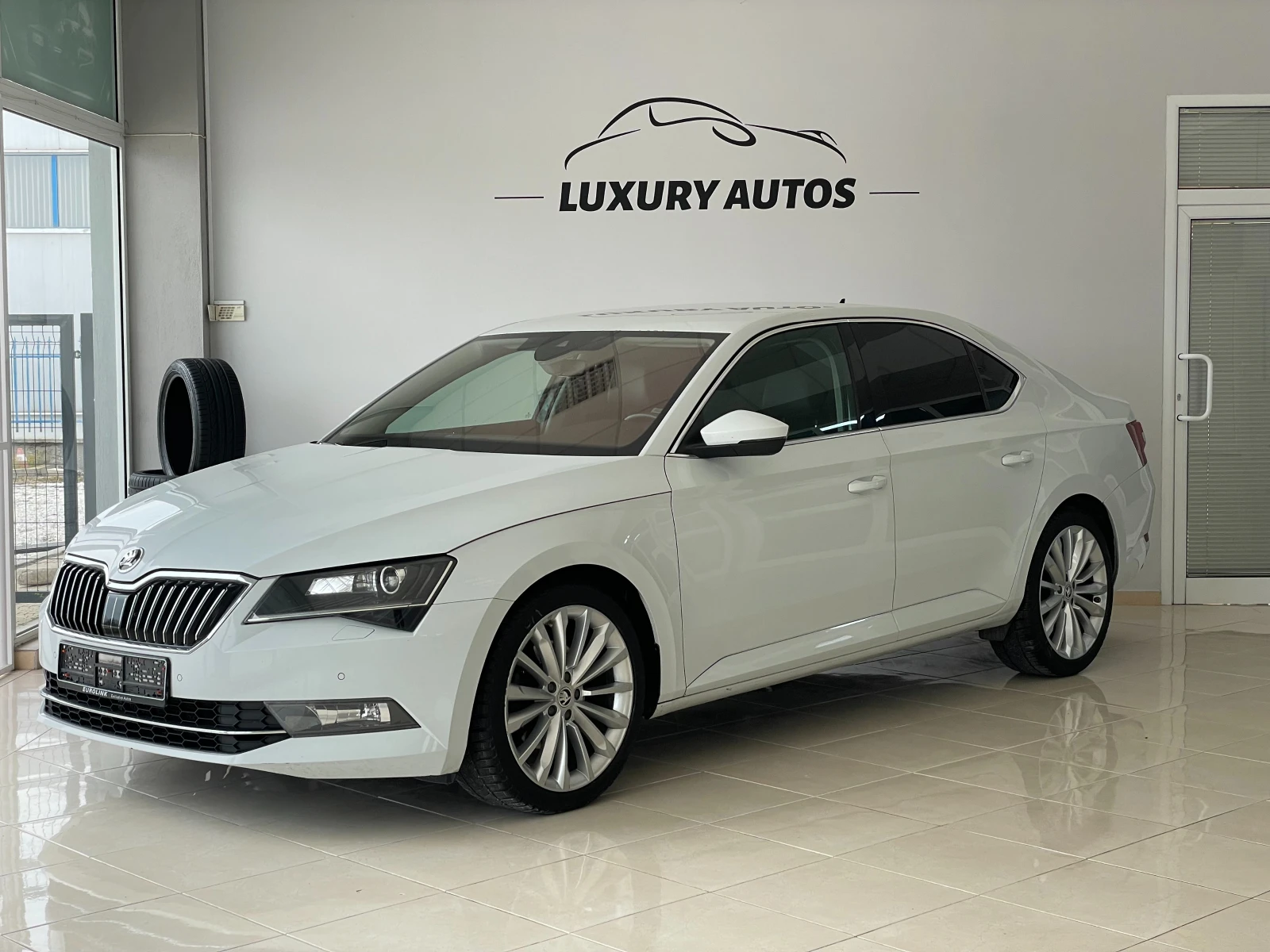 Skoda Superb 2.0* TDI* DSG* 190k.c* Canton* Мъртва точка, снимка 3 - Автомобили и джипове - 56059957