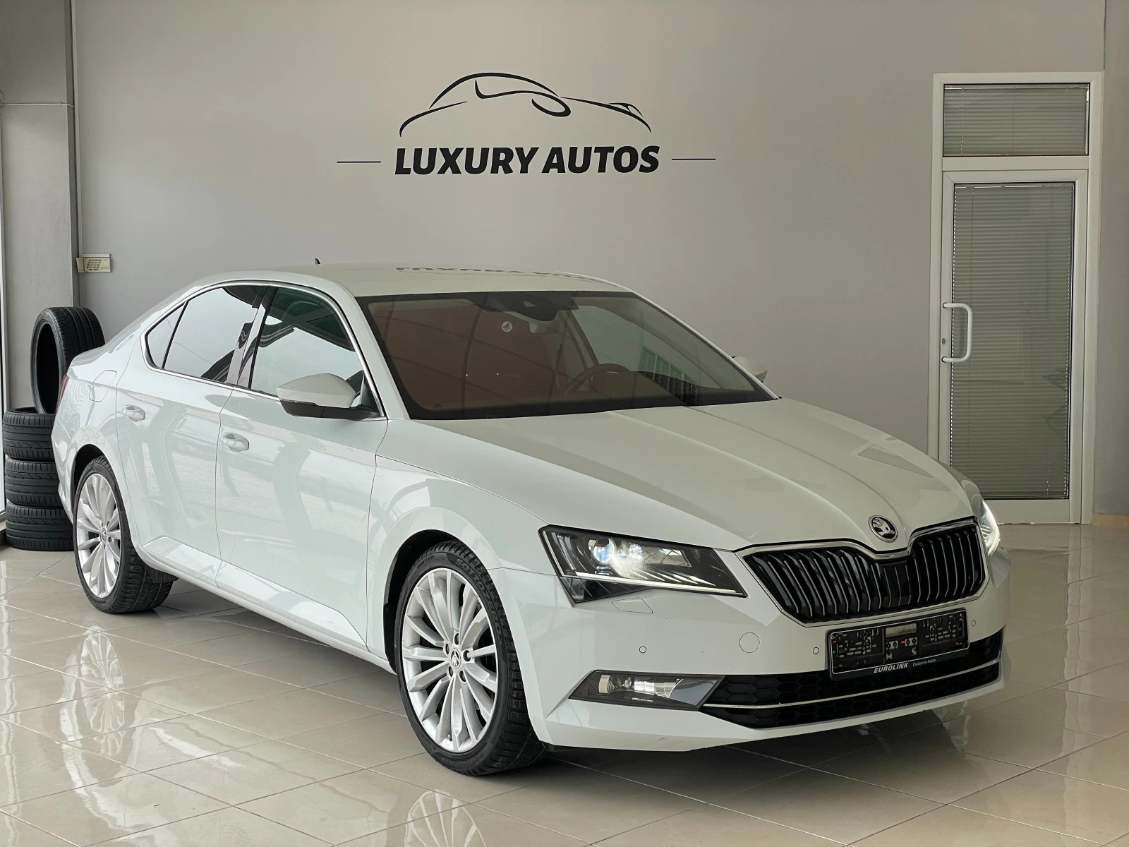 Skoda Superb 2.0* TDI* DSG* 190k.c* Canton* Мъртва точка, снимка 2 - Автомобили и джипове - 56059957
