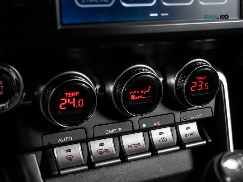 Subaru BRZ Sport-tech * RWD * АвтоКредит * (ЦЕНА ДО БГ), снимка 14 - Автомобили и джипове - 56121045
