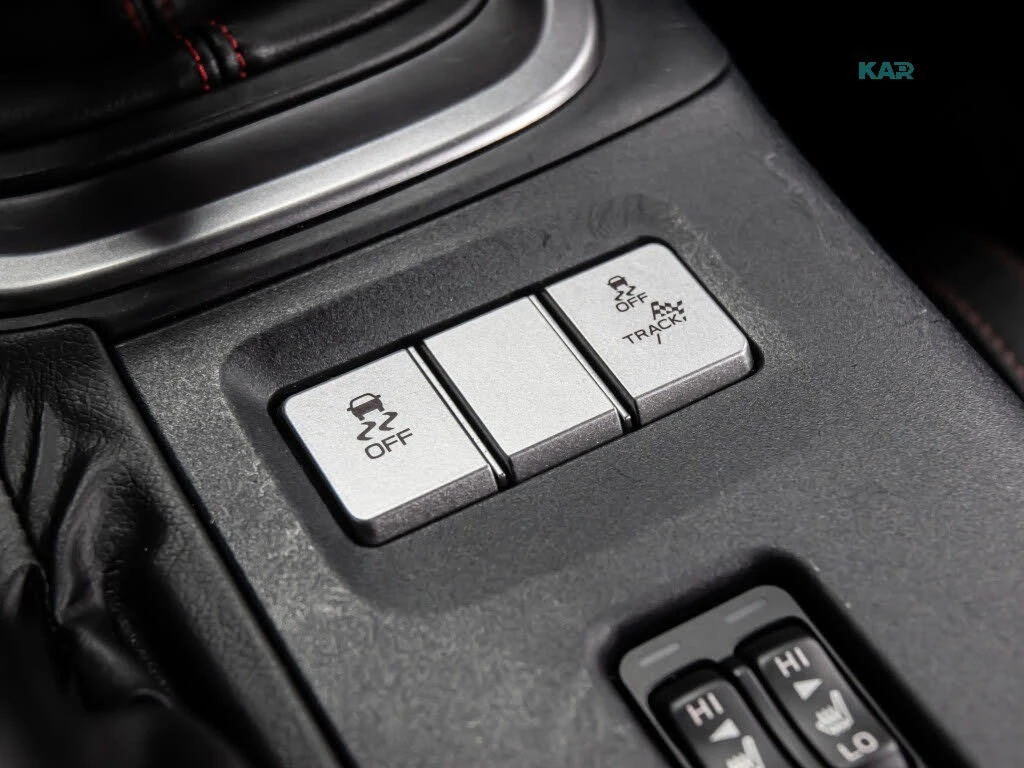 Subaru BRZ Sport-tech * RWD * АвтоКредит * (ЦЕНА ДО БГ), снимка 16 - Автомобили и джипове - 56121045