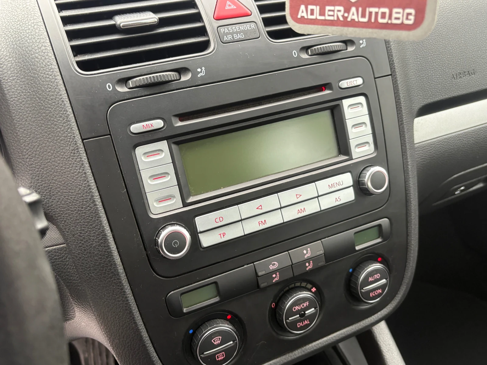 VW Jetta, снимка 9 - Автомобили и джипове - 56226817
