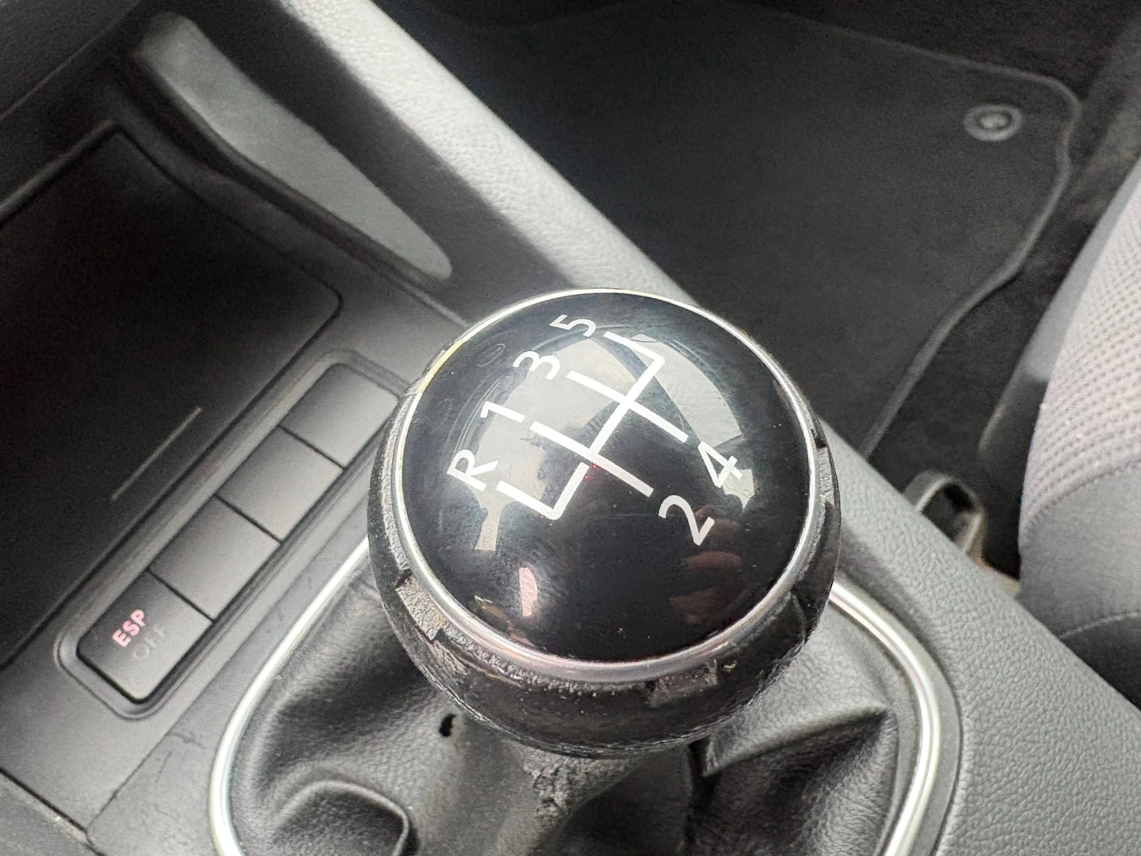 VW Jetta, снимка 10 - Автомобили и джипове - 56226817