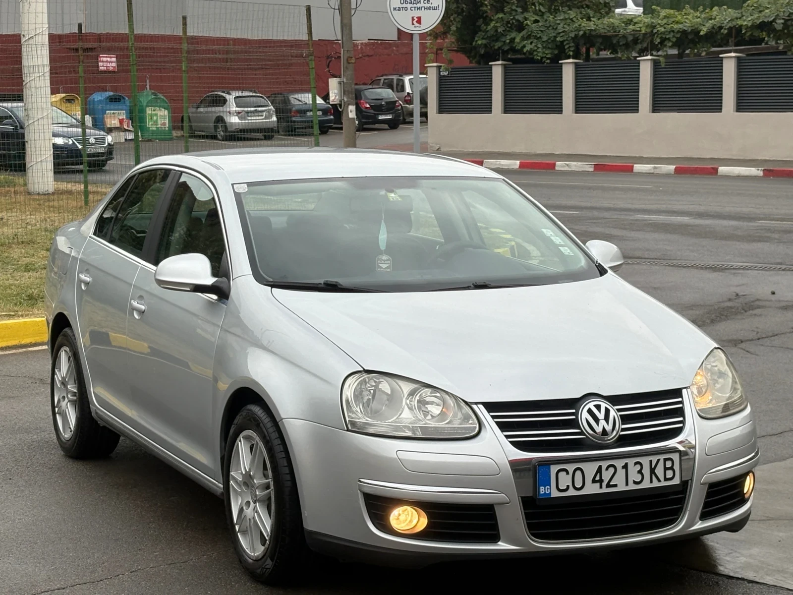 VW Jetta, снимка 2 - Автомобили и джипове - 56226817