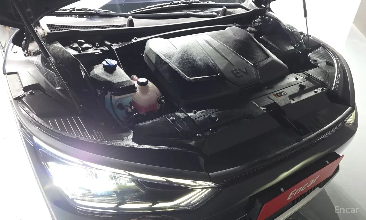 Kia EV6 Air 4WD, снимка 6 - Автомобили и джипове - 56411365