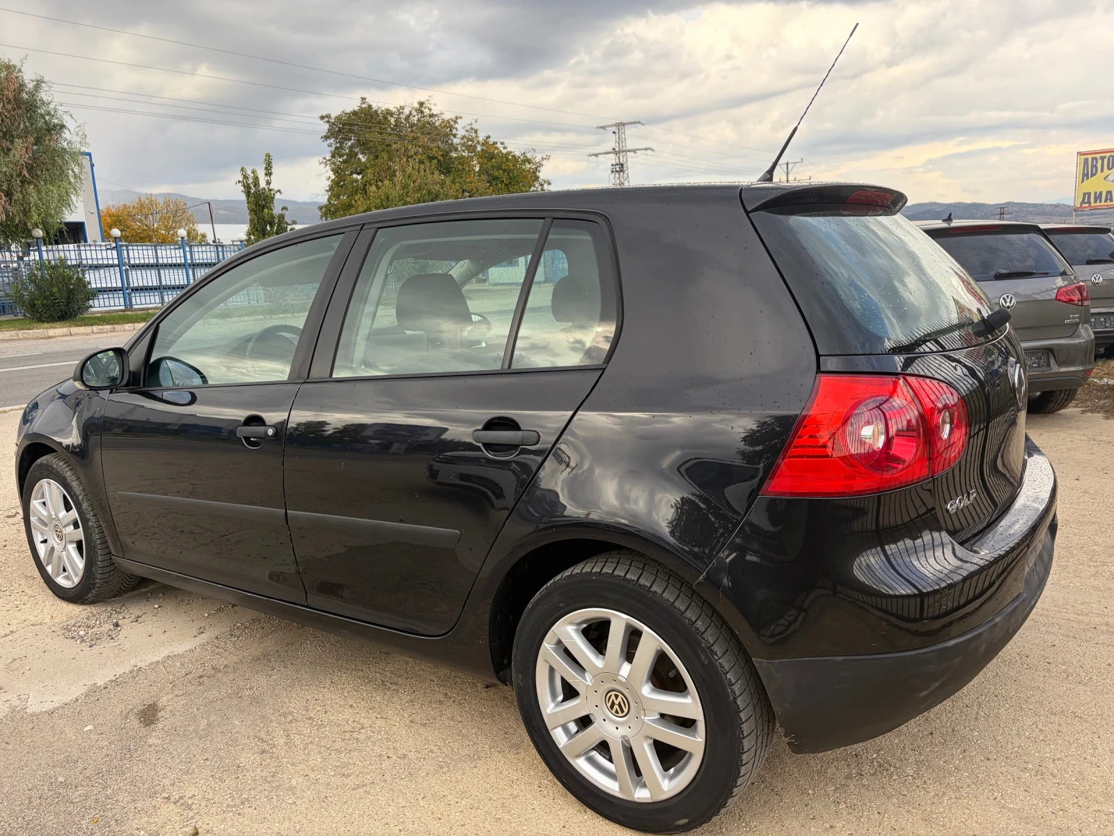 VW Golf  V BLC 1.9, снимка 17 - Автомобили и джипове - 56635903
