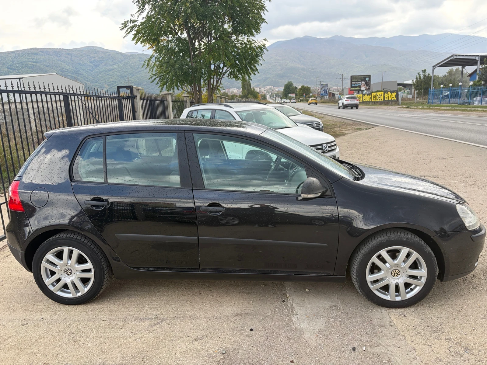 VW Golf  V BLC 1.9, снимка 16 - Автомобили и джипове - 56635903