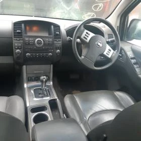 Nissan Navara 2.5/3.0V6 ЧАСТИ, снимка 10