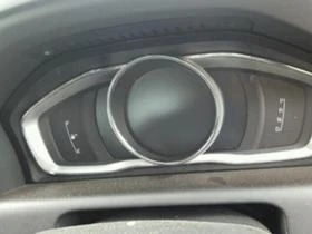Volvo XC60 2.4D5ЧАСТИ , снимка 9