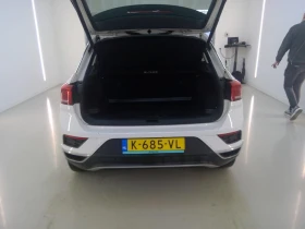VW T-Roc 1.0 TSI Style Business - 14990 € / 29317.89 лв. - 56148225 3