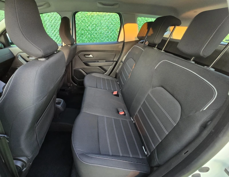 Dacia Duster 1.5BlueDCI* 115кс* 4x4* FACE LIFT* , снимка 10 - Автомобили и джипове - 51228793