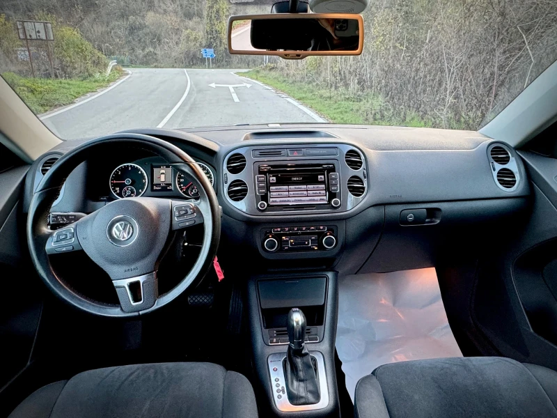 VW Tiguan 2.0tdi DSG 4 Motion, снимка 6 - Автомобили и джипове - 52579905