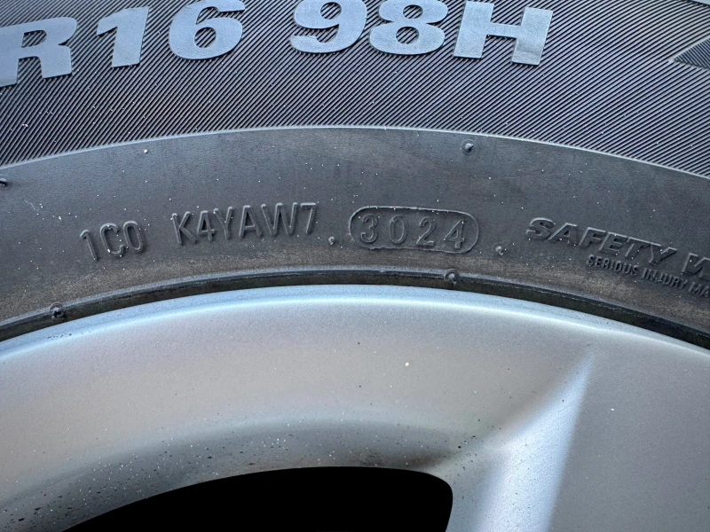 VW Tiguan 2.0tdi DSG 4 Motion, снимка 13 - Автомобили и джипове - 52579905