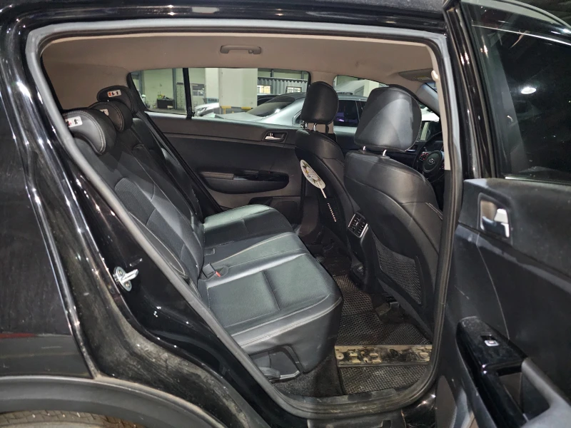 Kia Sportage  ОЧАКВАН ВНОС-СУПЕР СЪСТОЯНИЕ-ГАРАНЦИЯ!, снимка 12 - Автомобили и джипове - 52523251